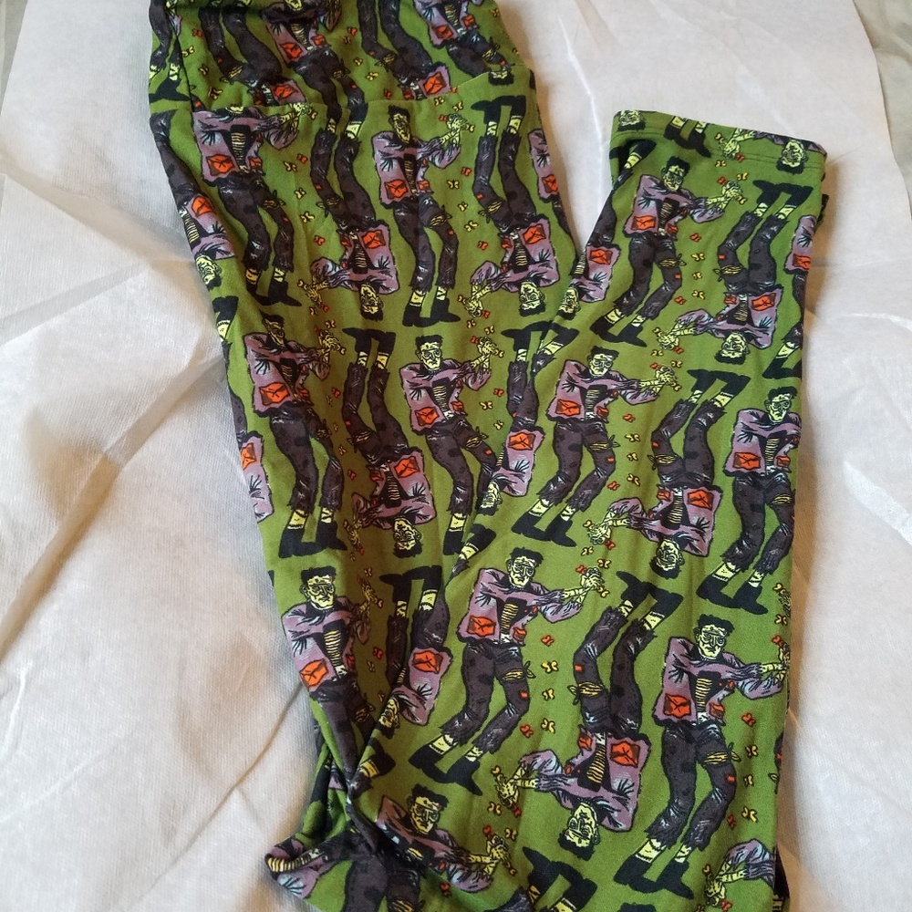 Tc lularoe Halloween leggings